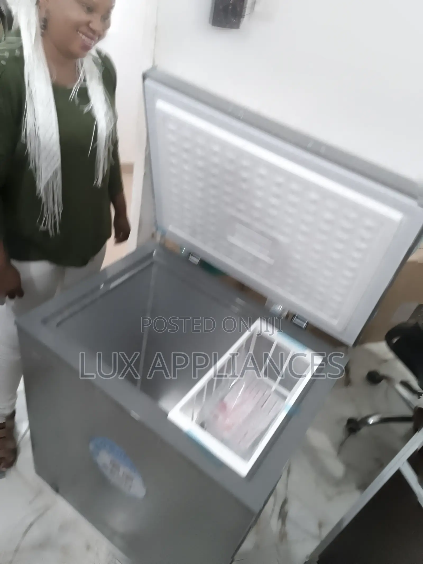 150 Litres Capacity Aeon Chest Freezer