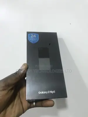 New Samsung Galaxy Z Flip5 256 GB Green