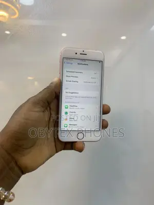 Apple iPhone 6s 16 GB Rose Gold