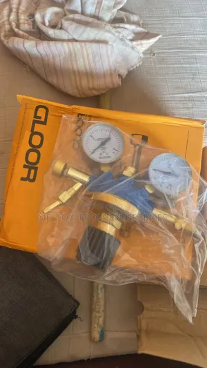 Oxygen Regulator