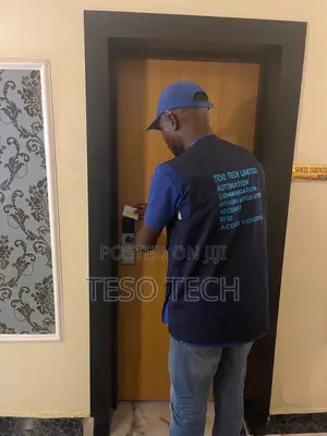 Automated Smart Hotel Cards Locks