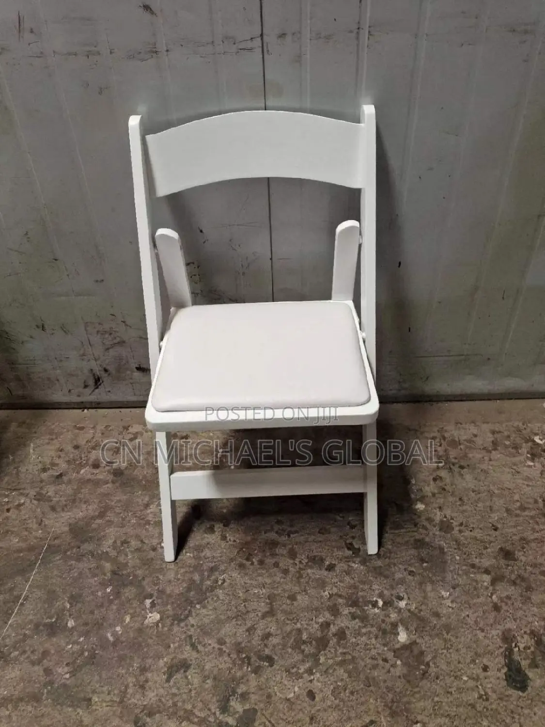 White Foldable Chair