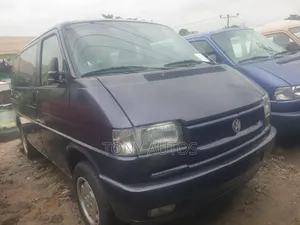 Volkswagen Transporter 2002 Blue