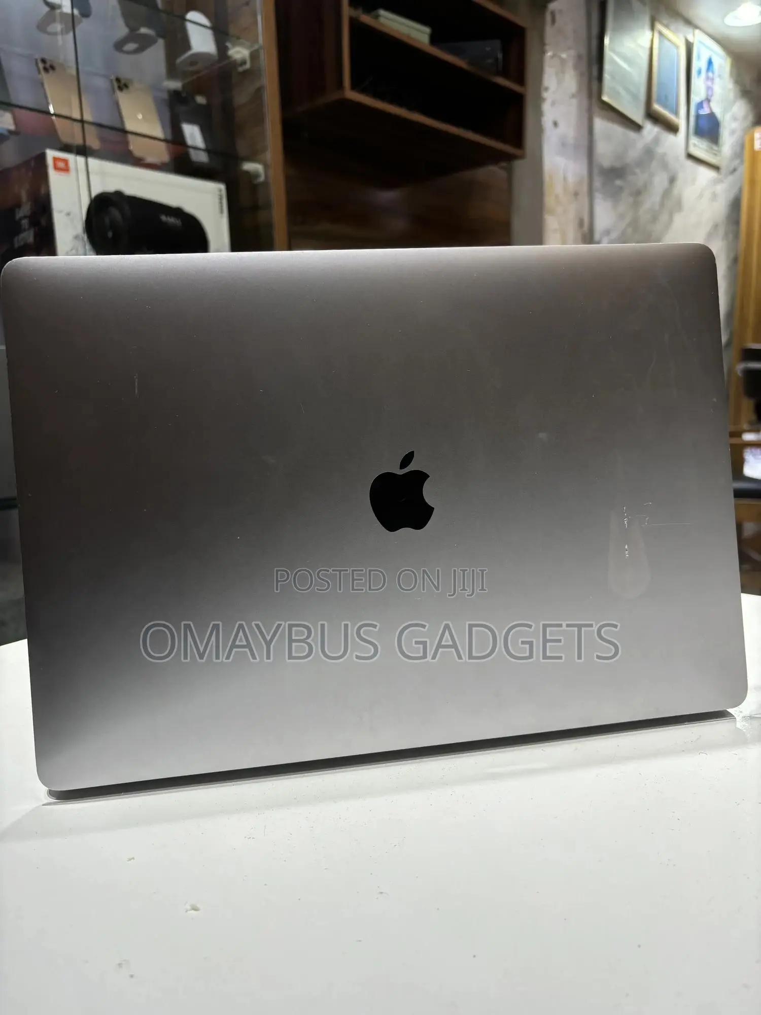 Laptop Apple MacBook Pro 2018 8GB Intel Core i5 SSD 256GB