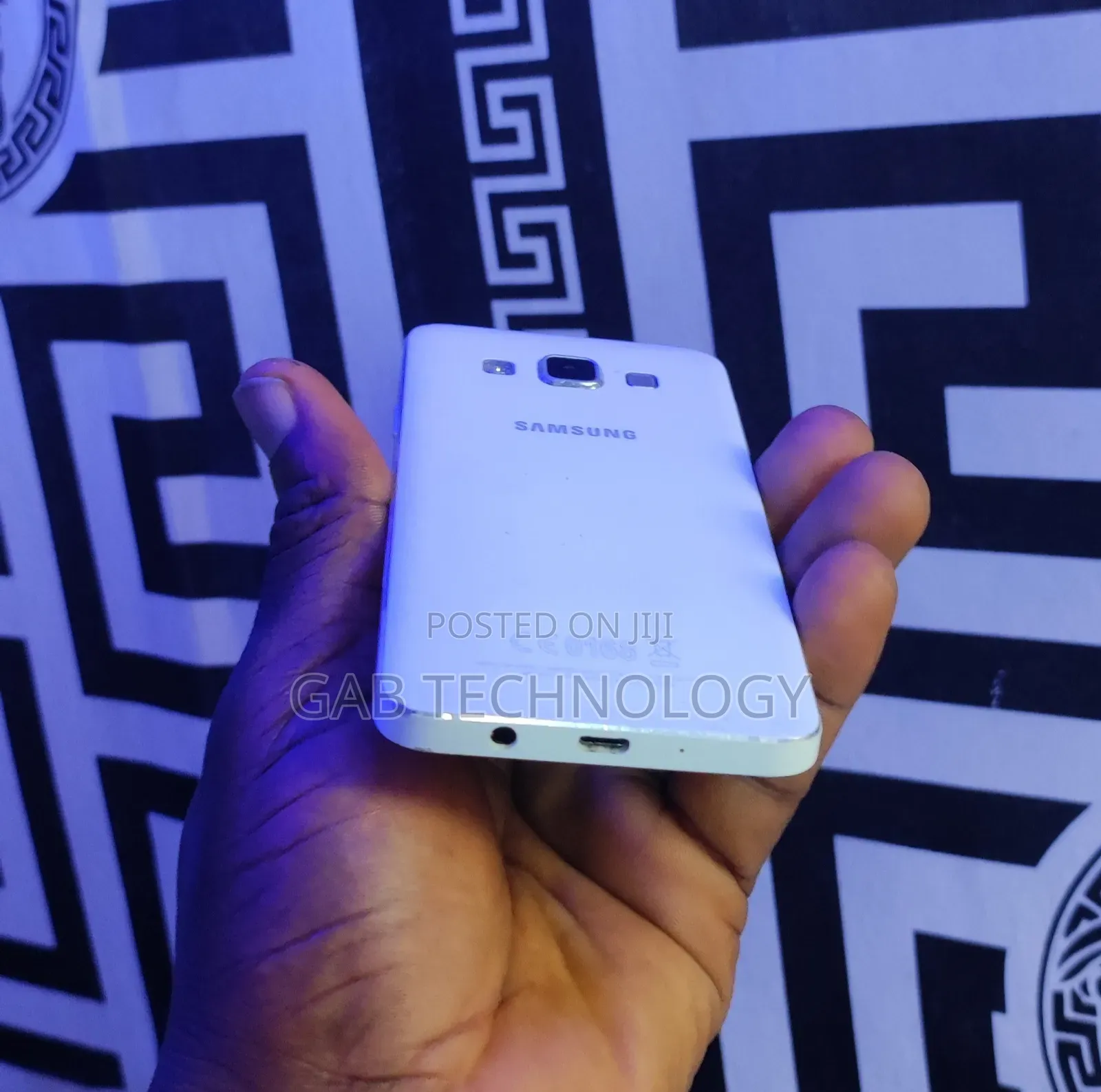 Samsung Galaxy A3 16 GB White