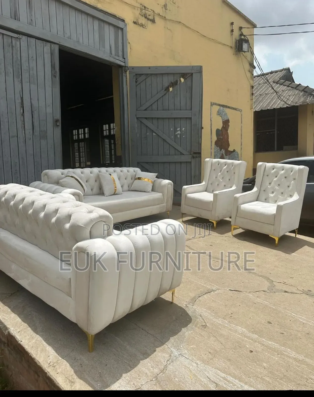 3.2.1.1 Sofa Available in Other Colors