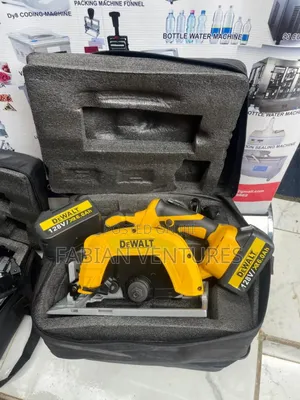 Cordless Circular Saw 118V DEWALT