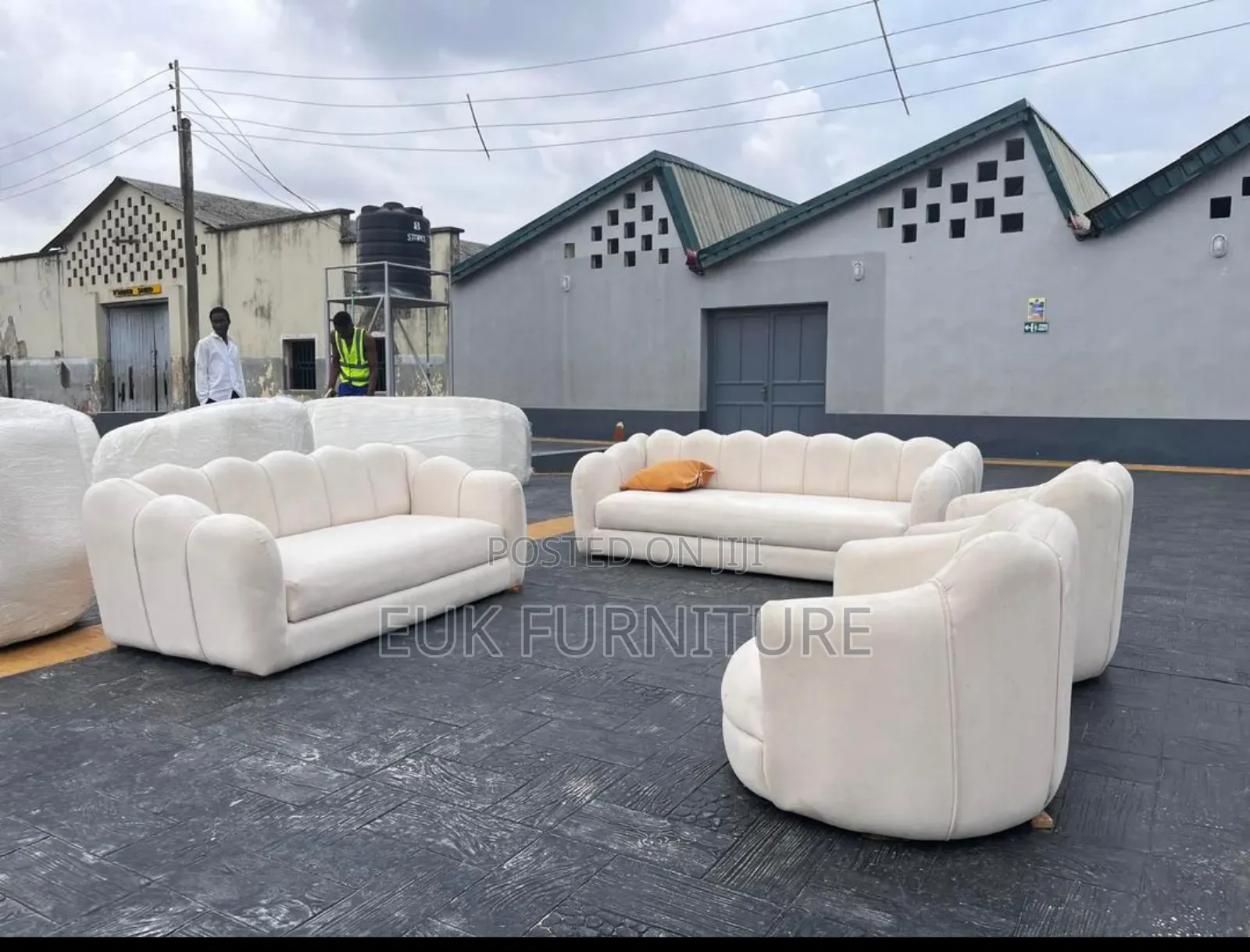 3.2.1.1 Sofas