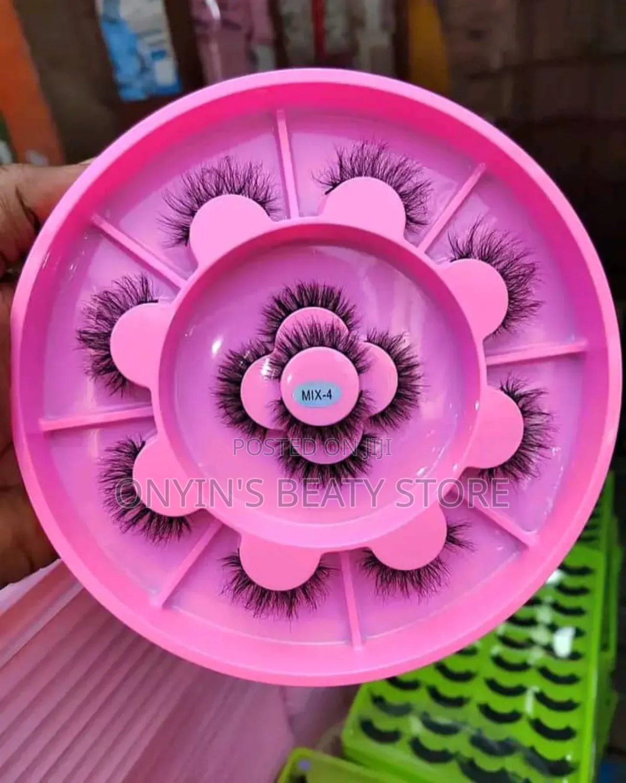 Natural Lashes