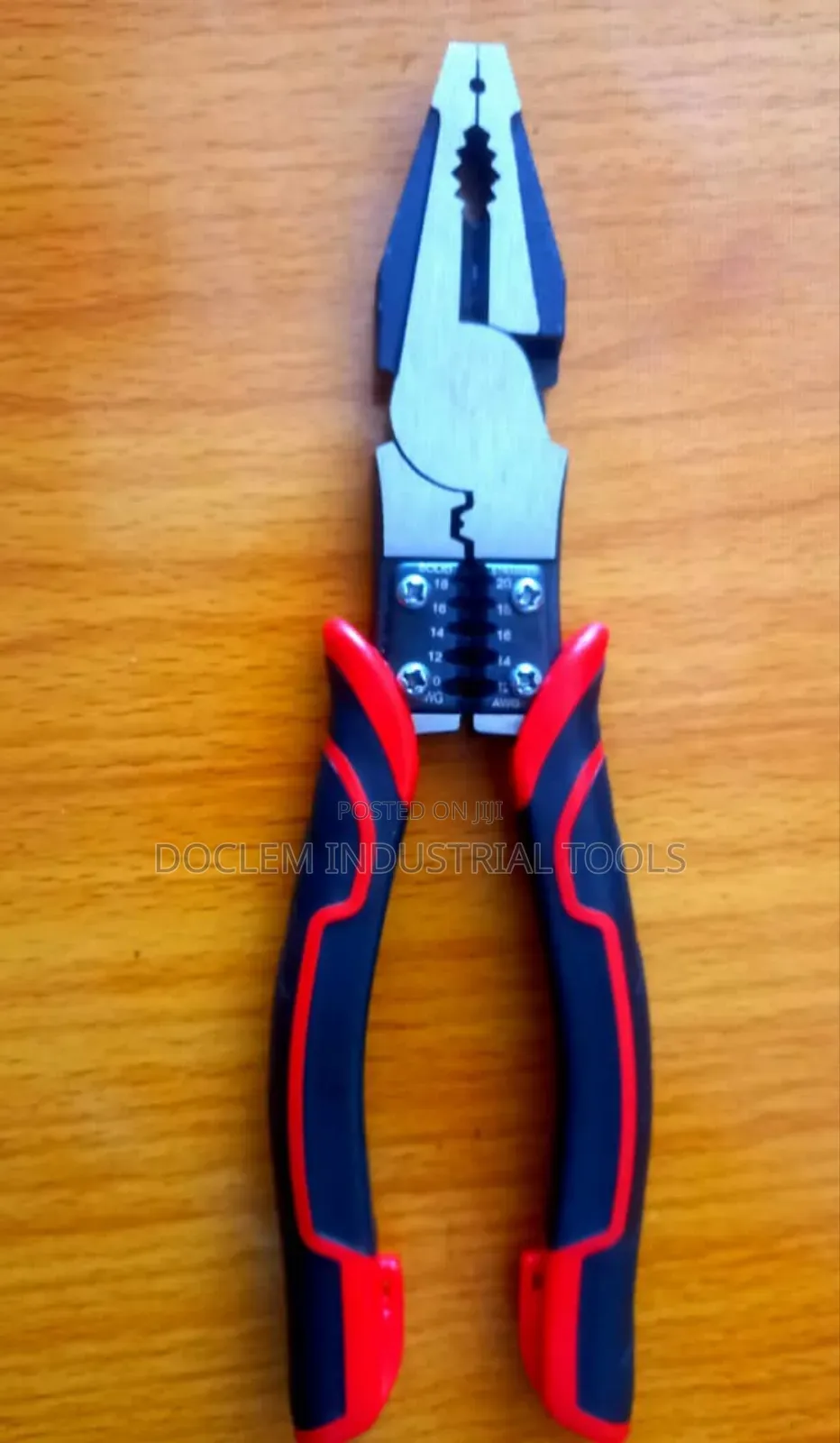 Multi_functional Pliers