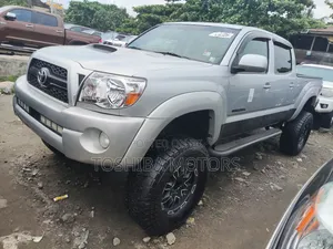 Toyota Tacoma Double Cab V6 Automatic 2012 Silver
