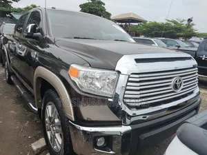 Toyota Tundra 2017 Black