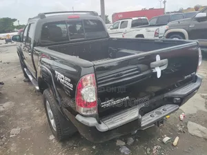 Toyota Tacoma 2015 Black