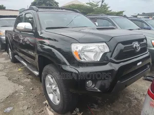 Toyota Tacoma 2015 Black