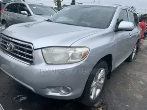 Toyota Highlander Limited 2010 Silver