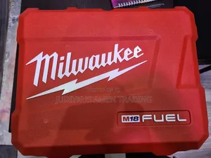 Milwaukee M18 Cordless Drilling Machine