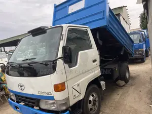 Toyota Dyna Dump Truck 2002 White