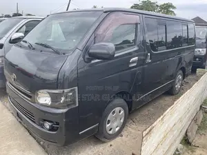 Toyota HiAce 2009 Black