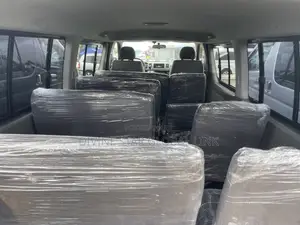 Toyota HiAce 2009 Silver