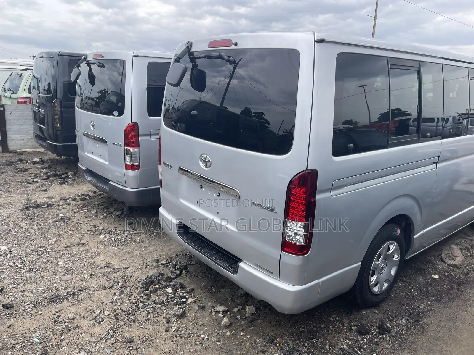 Toyota HiAce 2009 Silver