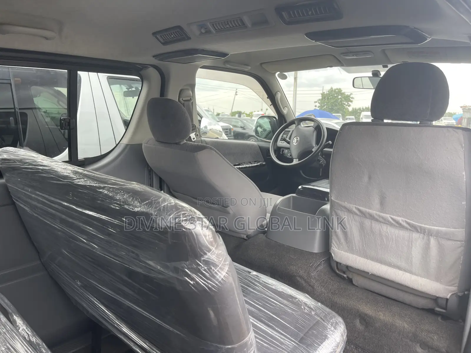 Toyota HiAce 2009 Silver