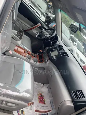 Toyota Highlander Limited 2010 Silver