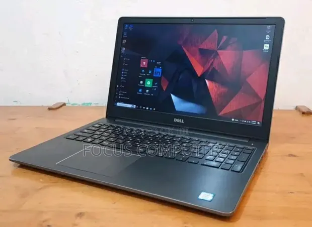 DELL Vostro 5568 7世代-i7/8GB/256GB DELL Vostro 5568 7th Gen - i7