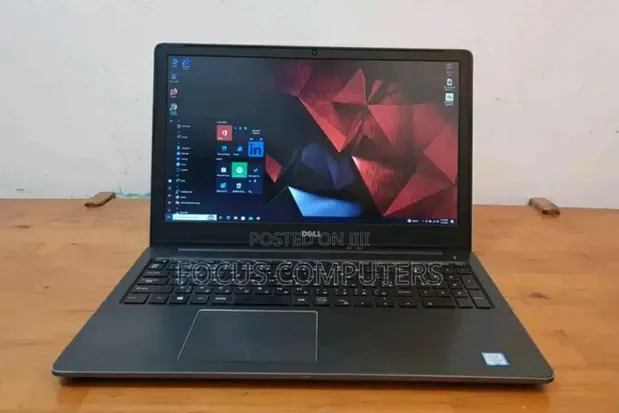 Laptop Dell Vostro 15 5568 8GB Intel Core I5 HDD+SSD 750GB in