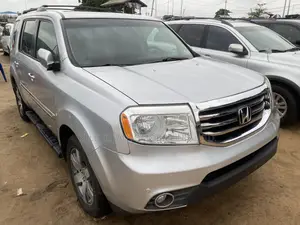 Honda Pilot 2012 Silver