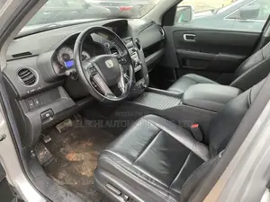 Honda Pilot 2012 Silver