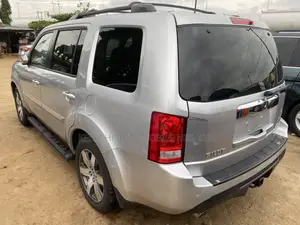 Honda Pilot 2012 Silver