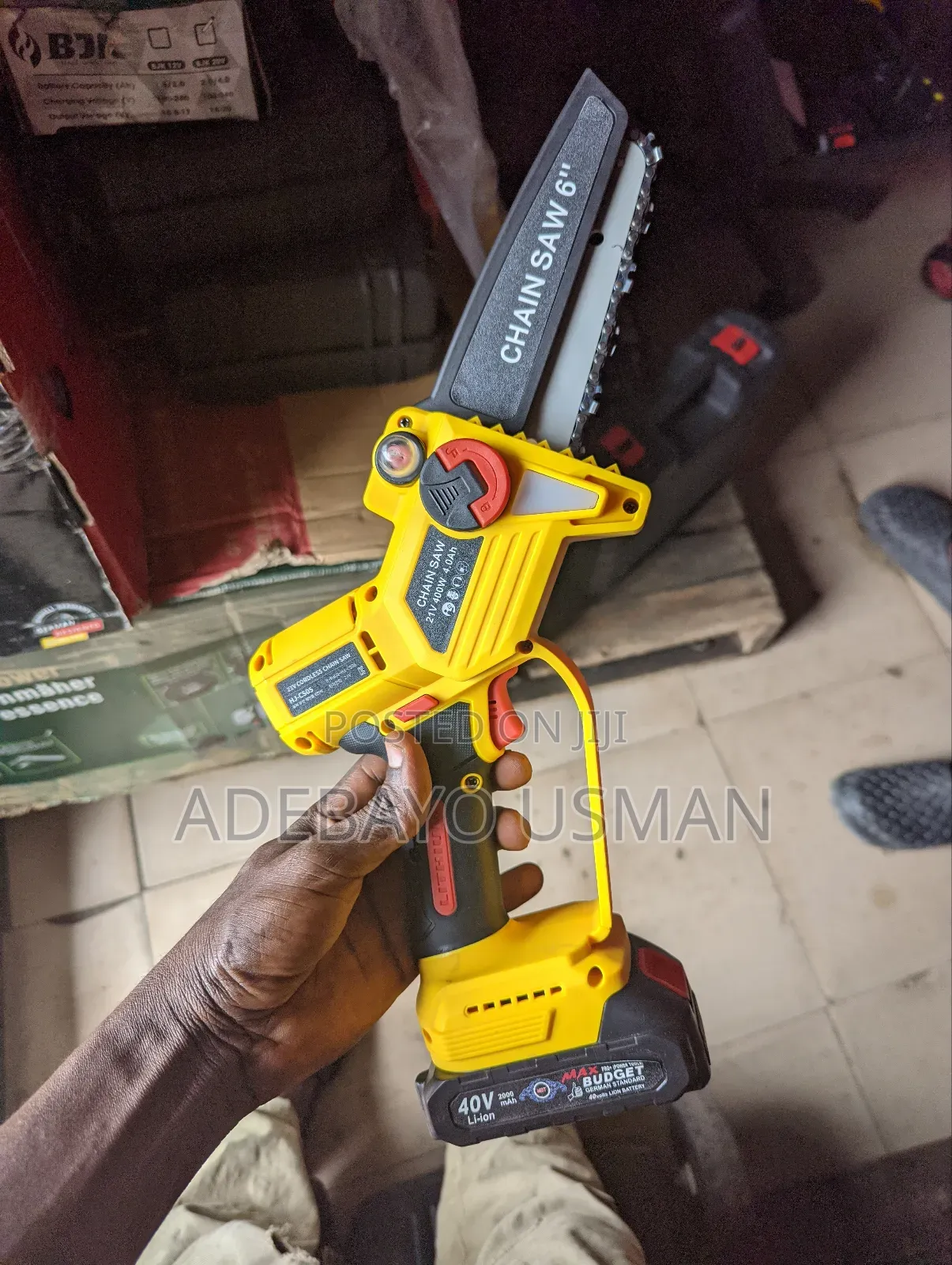 Battery Chainsaw Machine