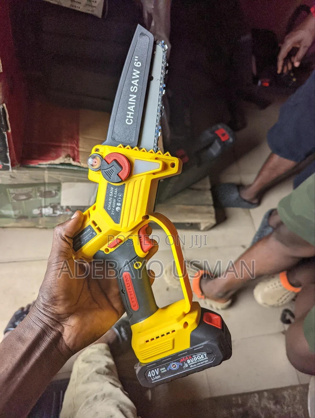 Battery Chainsaw Machine