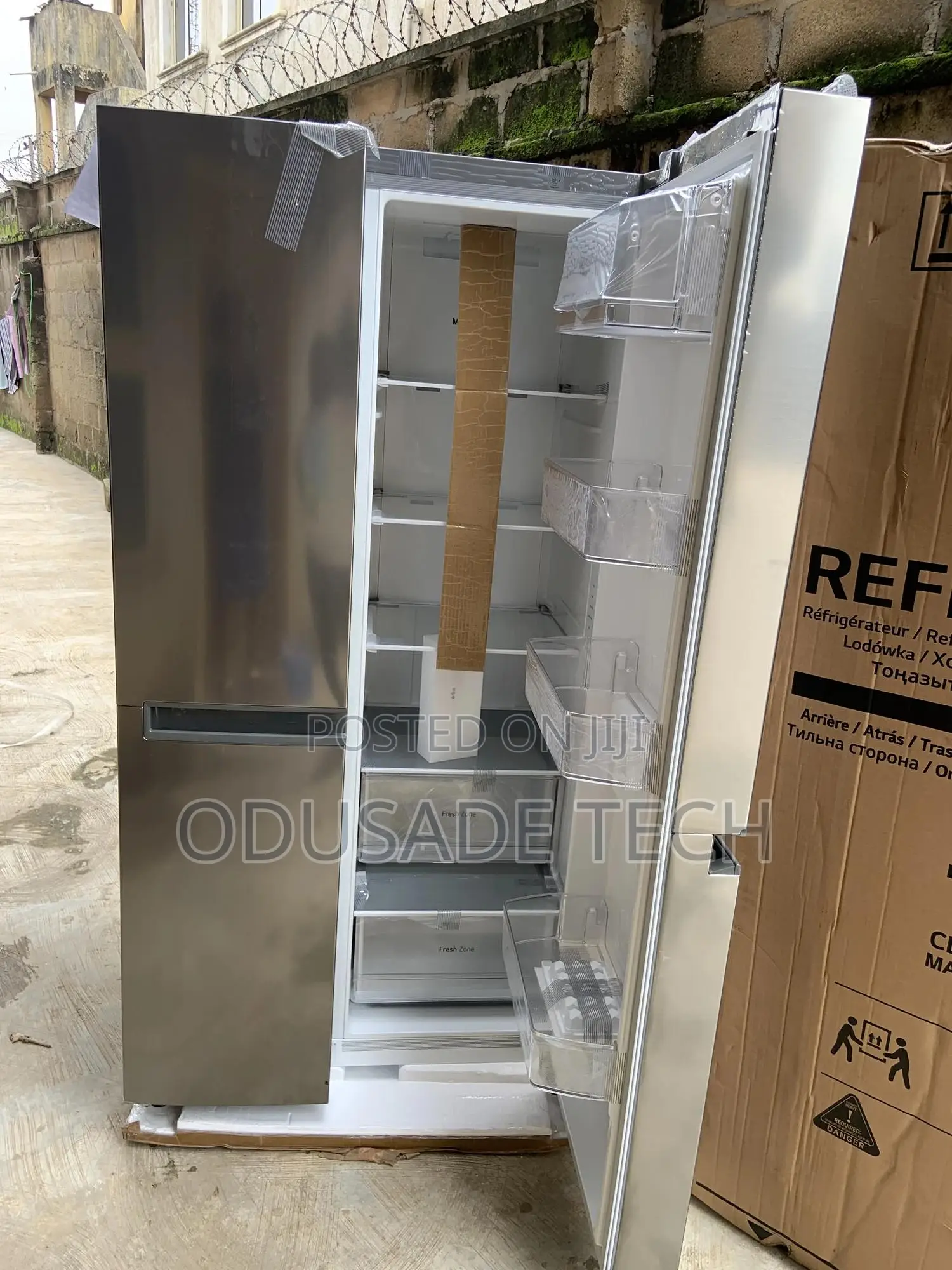 Unique LG 688L Side-by-Side Refrigerator REF 257 JLYL-B