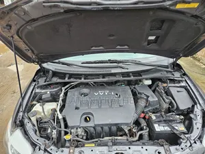 Toyota Corolla LE 4dr Sedan (1.8L 4cyl 4A) 2011 Gray