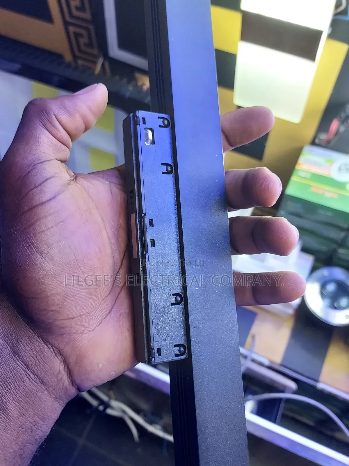 Magnetic Track Light/Suction Light (12 Watts)
