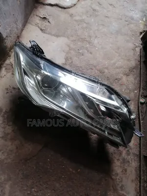 Headlight Lighting Mitsubishi Pajero Sports 2020