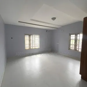5bdrm Duplex in In An Estate Idu for sale