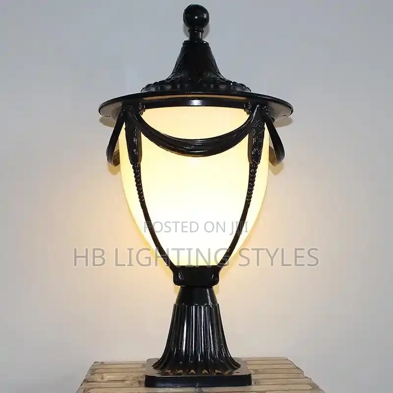 Royal Aluminum Pillar Lamp