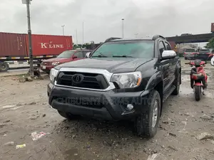 Toyota Tacoma Double Cab 4x4 4.0L V6 5-Speed Automatic 2013 Gray
