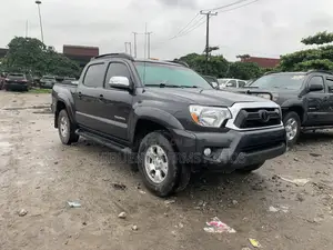 Toyota Tacoma Double Cab 4x4 4.0L V6 5-Speed Automatic 2013 Gray