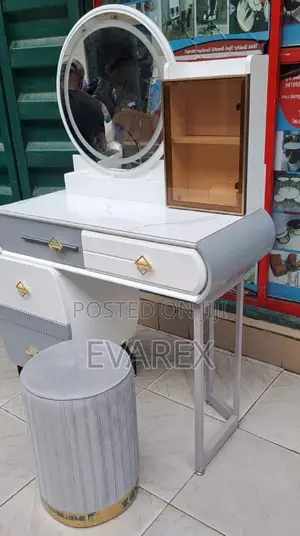 Luxury Standing Cabinet Shelve Mirror