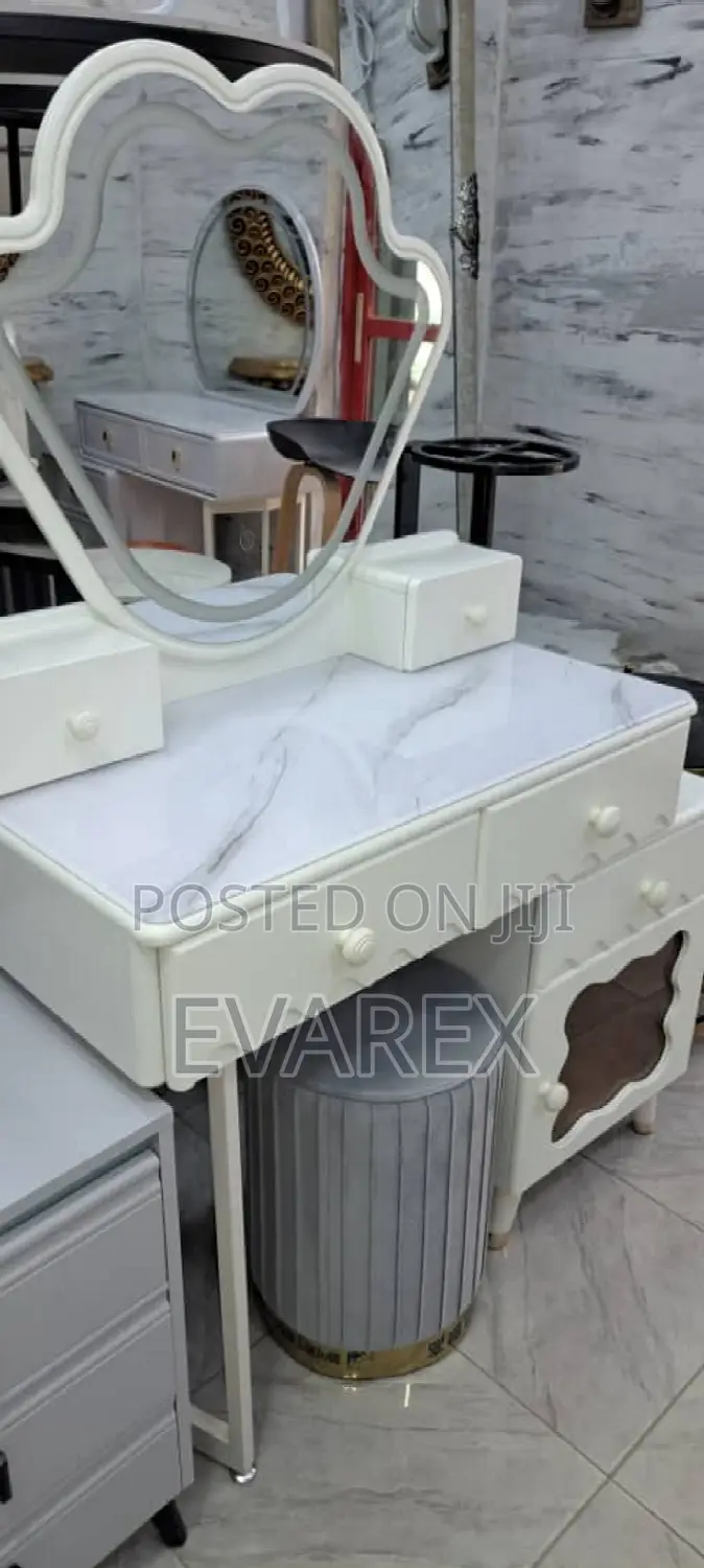 Luxury Standing Cabinet Shelve Mirror