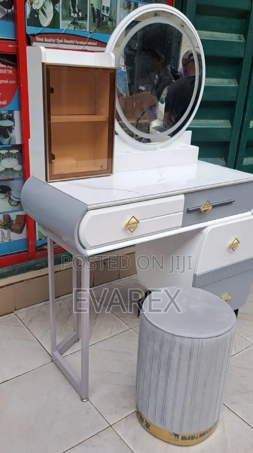 Luxury Standing Cabinet Shelve Mirror