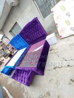 6x6 Bedframe With Ottoman and One Side Drawer