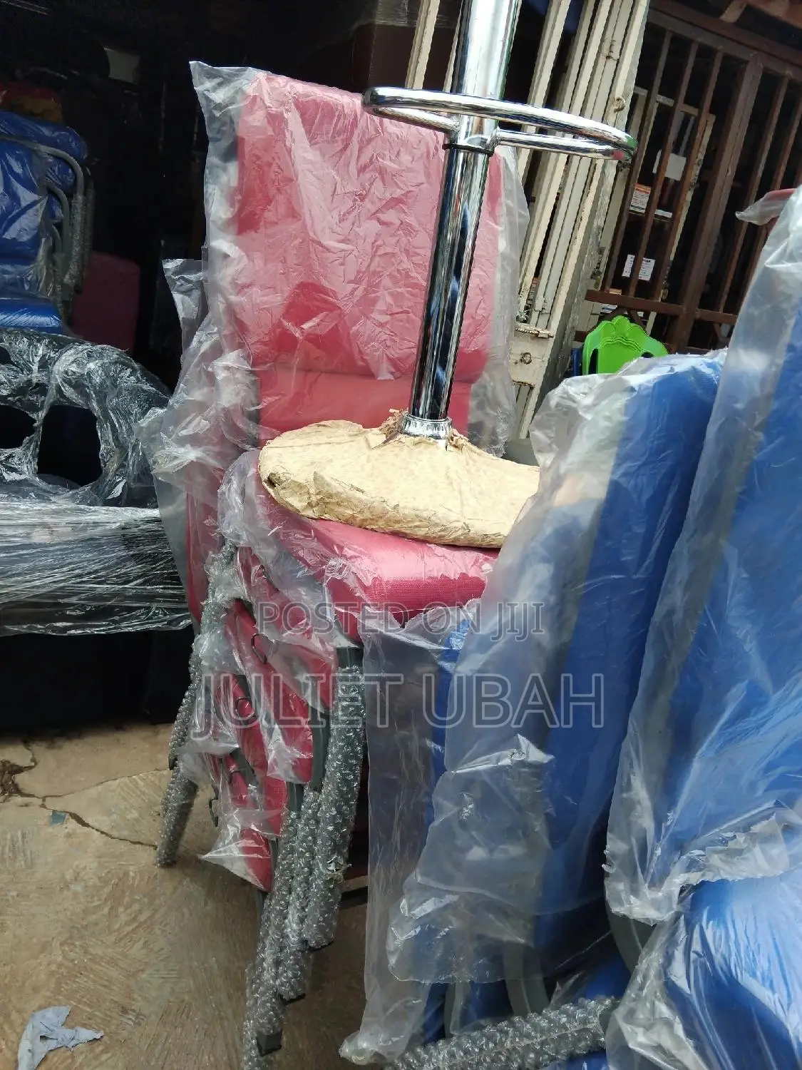 Loyal Banquet Chair