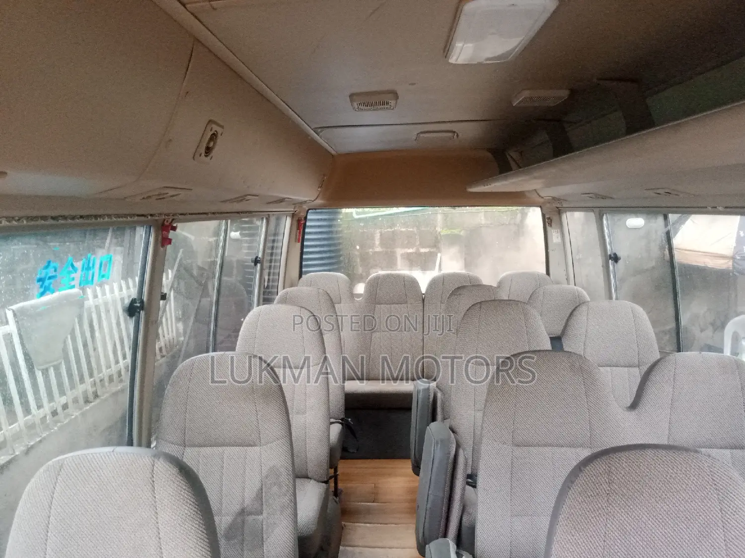 Toyota Coaster 2017 Pink