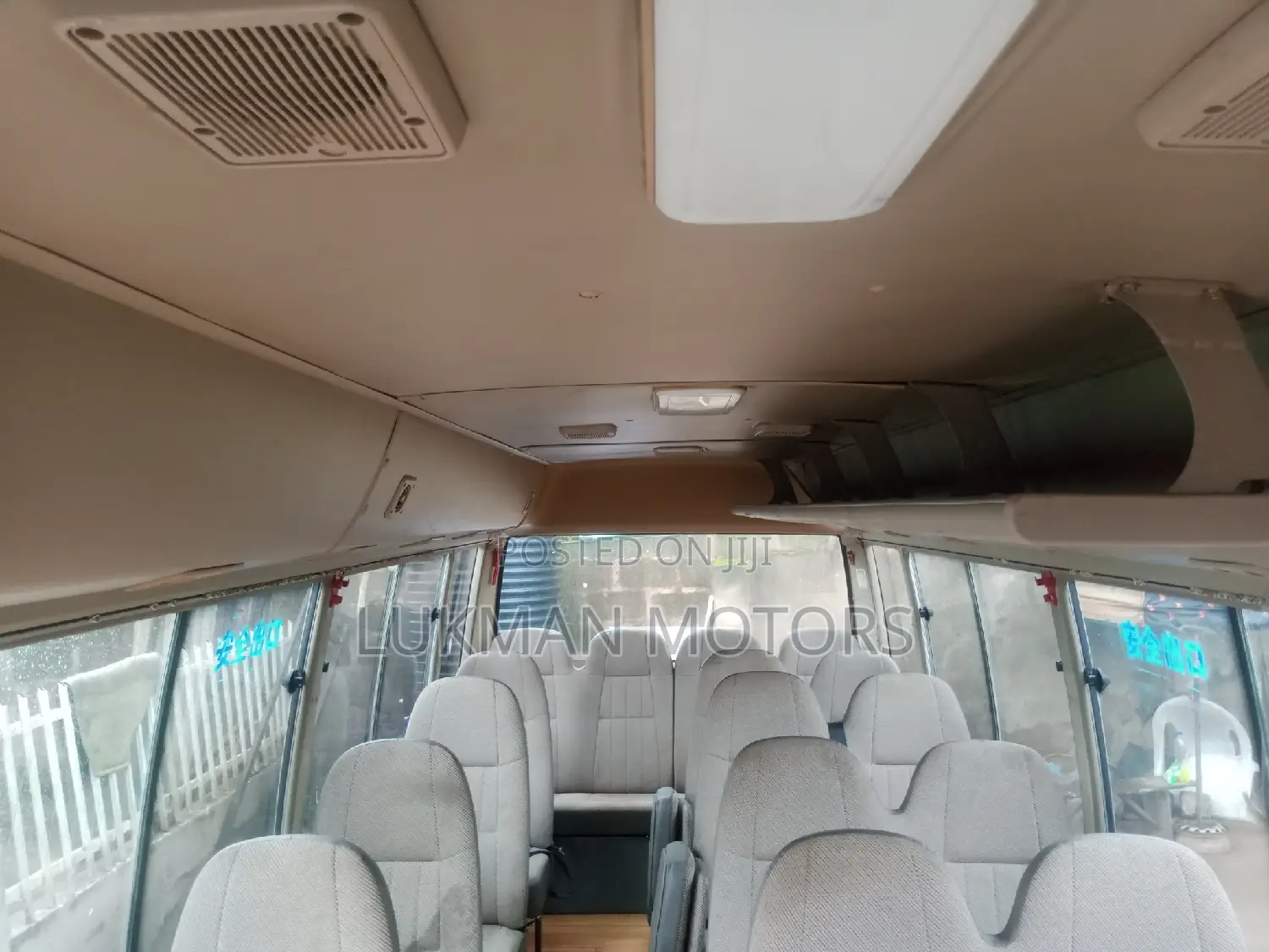 Toyota Coaster 2017 Pink