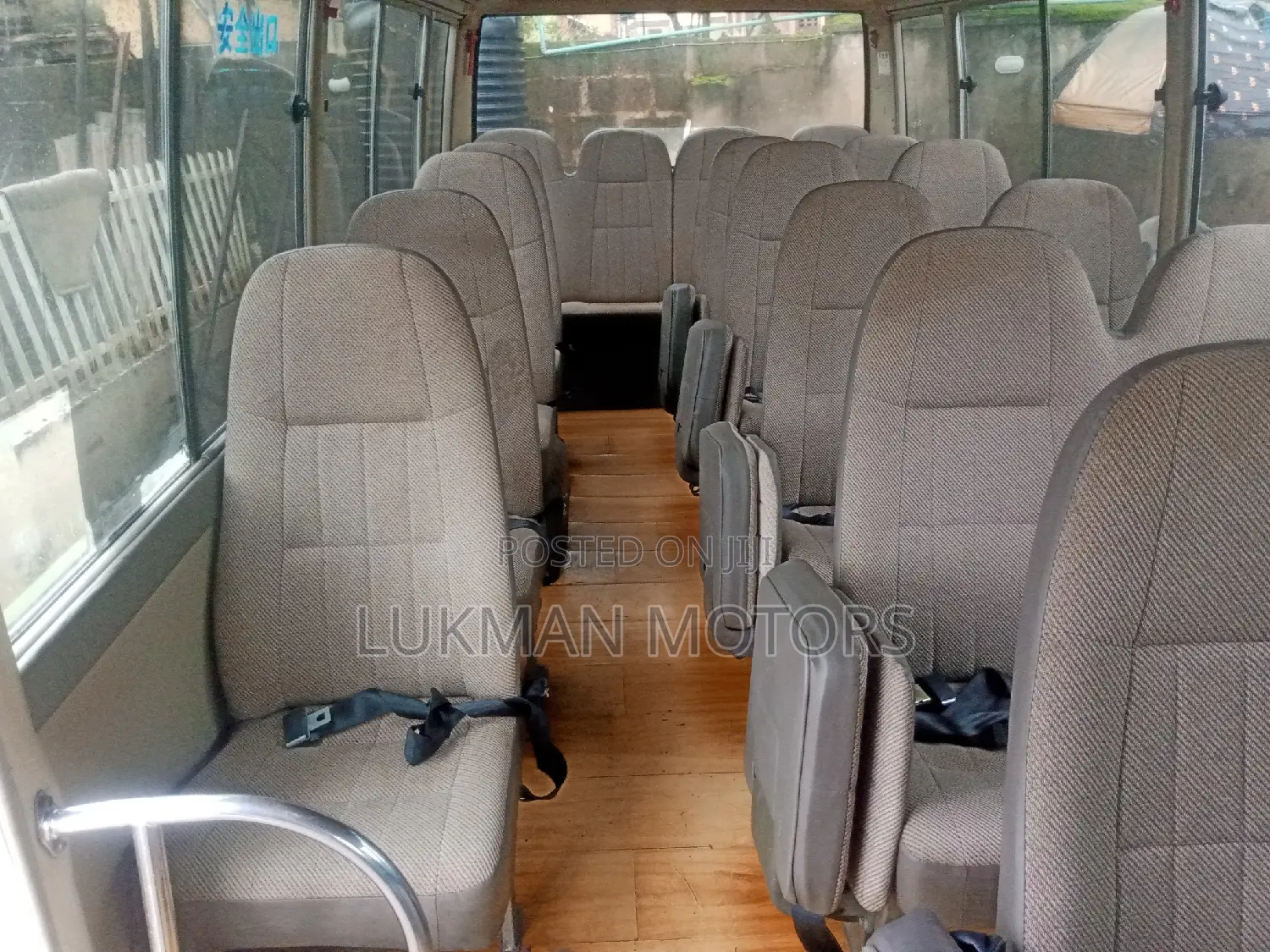 Toyota Coaster 2017 Pink