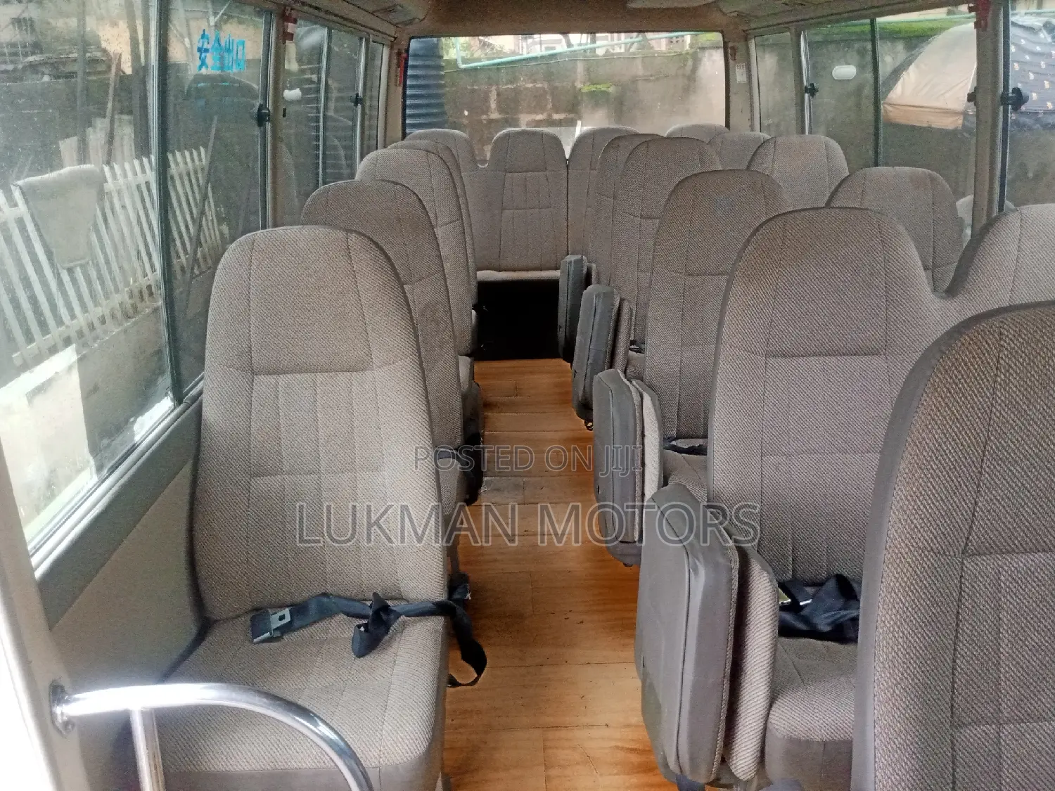 Toyota Coaster 2017 Pink